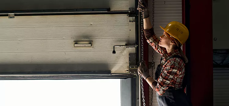 Addressing Common Garage Door Stoppage Issues in University Place, WA
